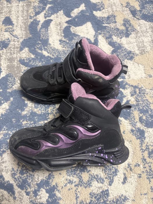 Продам ботинки на девочку в хорошем состоянии