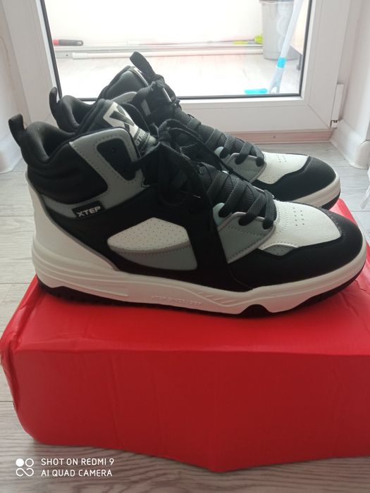 Продам кросовки Xter