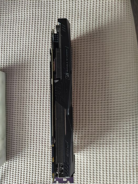 Продам видеокарту Asus Nvidia  GTX1070 8Gb