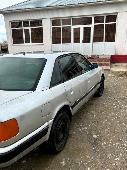 Audi C4, 1994 2,6 матор v6