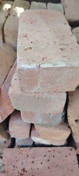 Нови единични плътни тухли