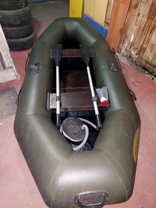 Продам лодку ЛОЦМАН