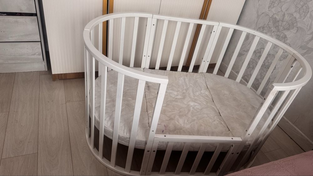 Продам кровать трансформен