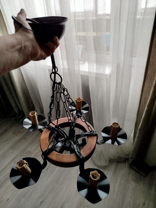 Люстра потолочная