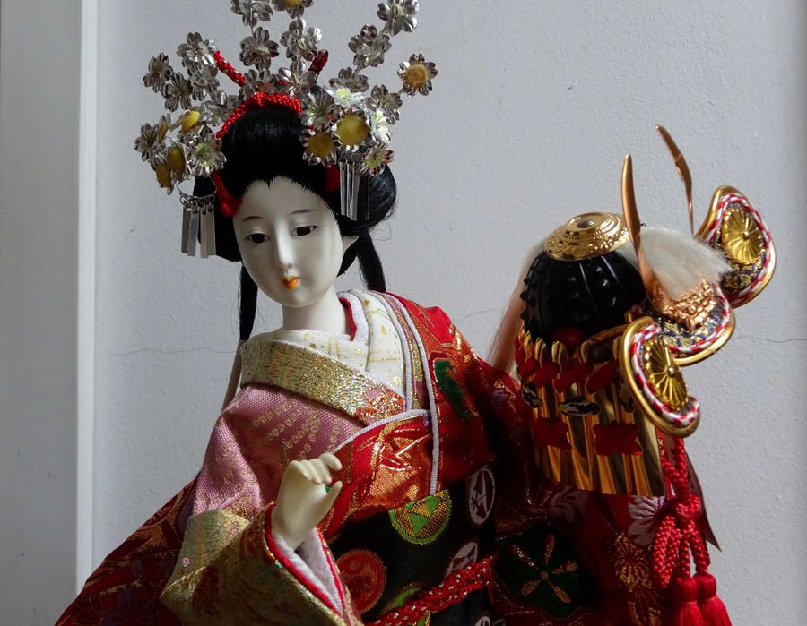 Gheisa japoneza Mare, cu casca si armura Vikinga - veche si deosebita