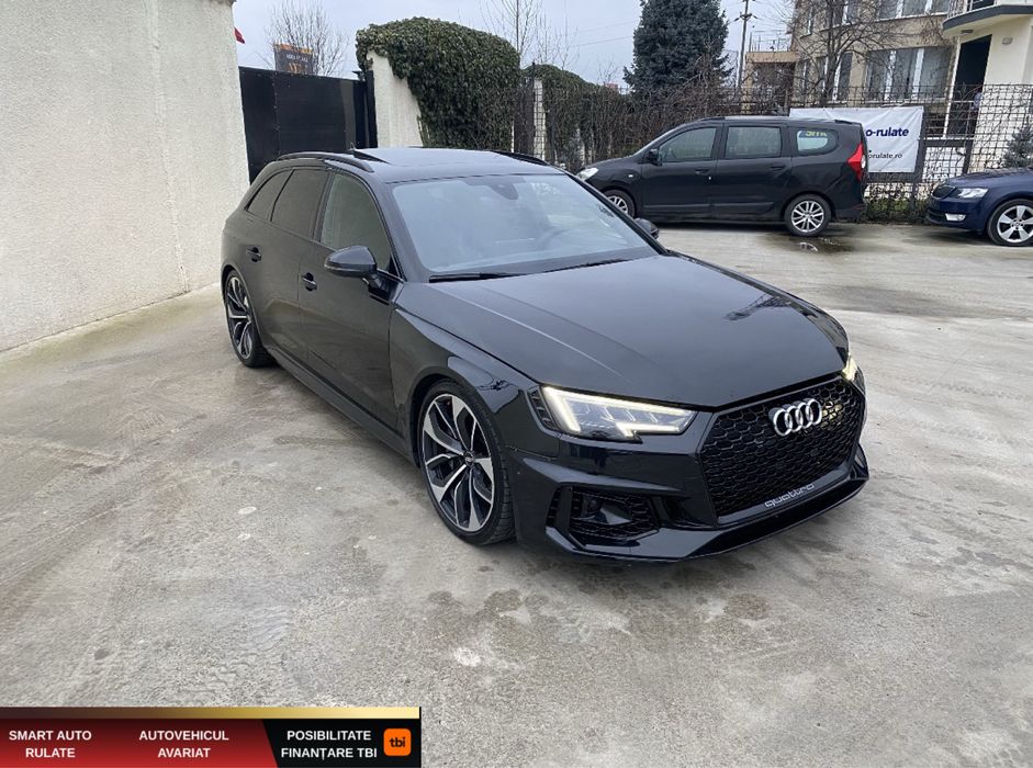 Audi RS4 450cp ceramic 2018 avariat