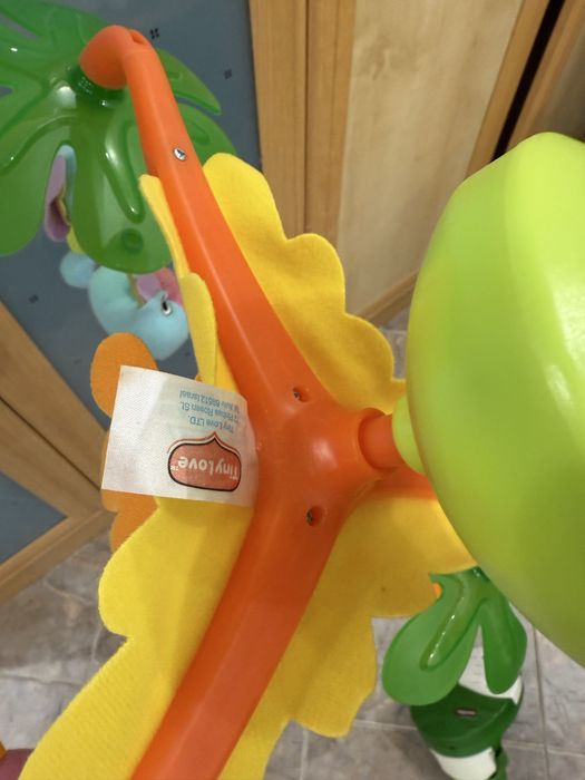 Продам мобиль Tiny Love