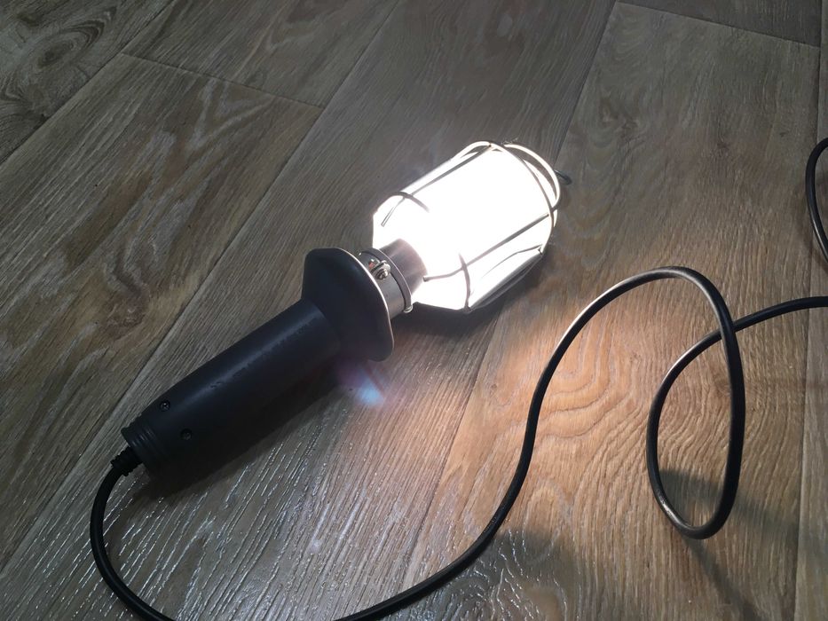 подвижна , работна лампа