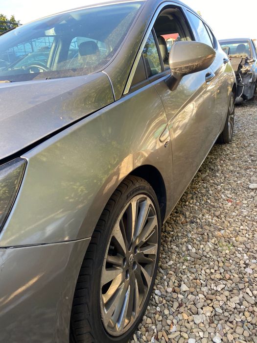 Injector Opel Astra K 1.6 CDTI 2016