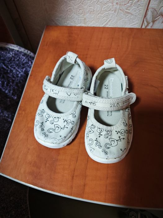 Летняя обувь для девочки