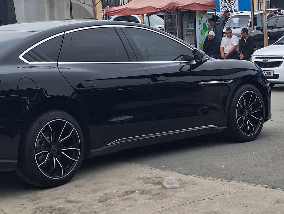 BYD HAN  605 запас ходли. краска тозза   акуратный минилган.