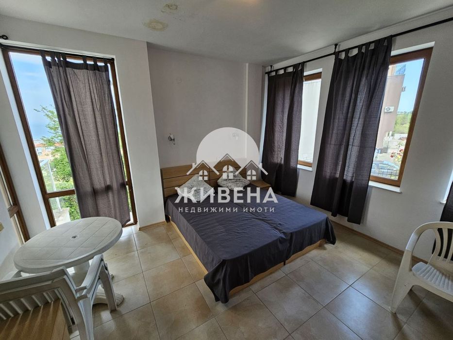 Продавам вила/ къща в гр.Бяла