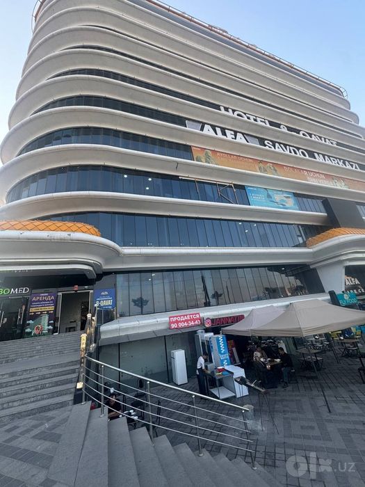 Alfa trade centr биноси, Абу Сахий рупарасидаги бино