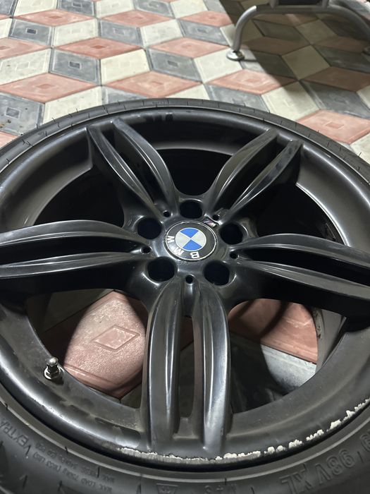 Диск BMW M Style R19 с резиной 245/40 R19
