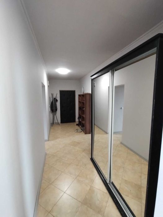 Дава се под наем Тристаен апартамент в София, Красно село - 120 кв.м за 765 € - Снимка #8