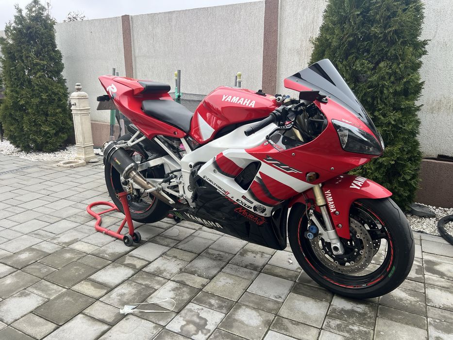 Yamaha YZF R1 2000