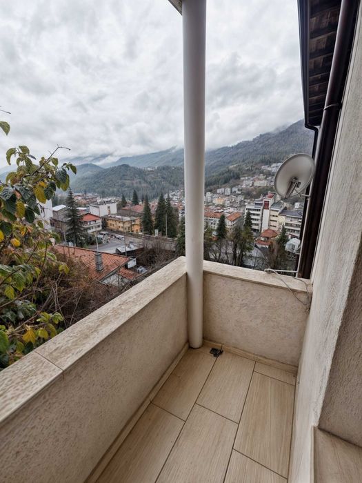 Дава се под наем Многостаен апартамент в Смолян, Нов център - 120 кв.м за 76.5 € - Снимка #16