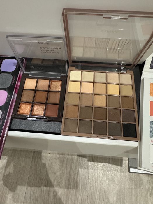 Палитри  Dior Estee lauder bh revolution