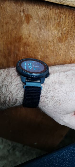 Suunto Vertical titanium. solar