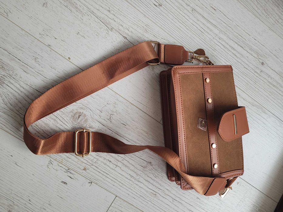 Geanta (poseta) tip crossbody, brand Manoukian, din piele naturala