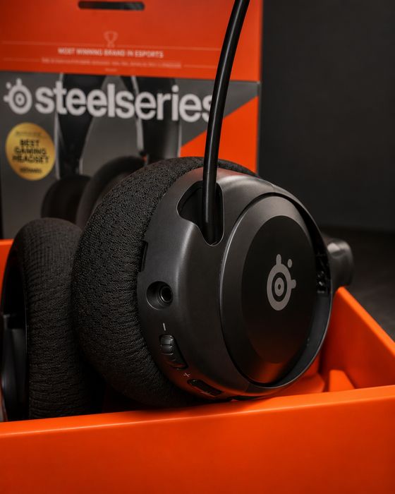 Геймърски слушалки SteelSeries Arctis Nova 1 Wired