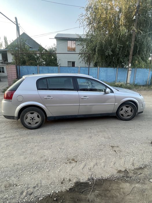 Опель сигнум 2.2 бинзин  универсал