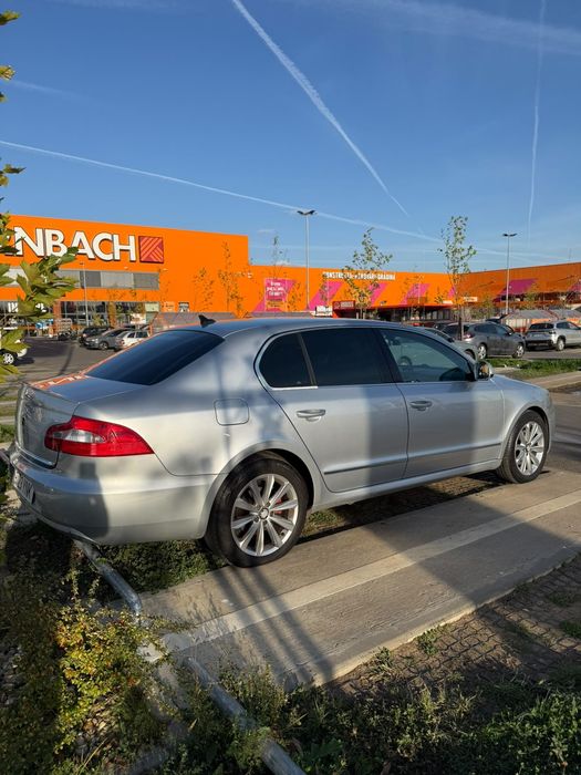 SKODA Superb 2010 — imagine 4