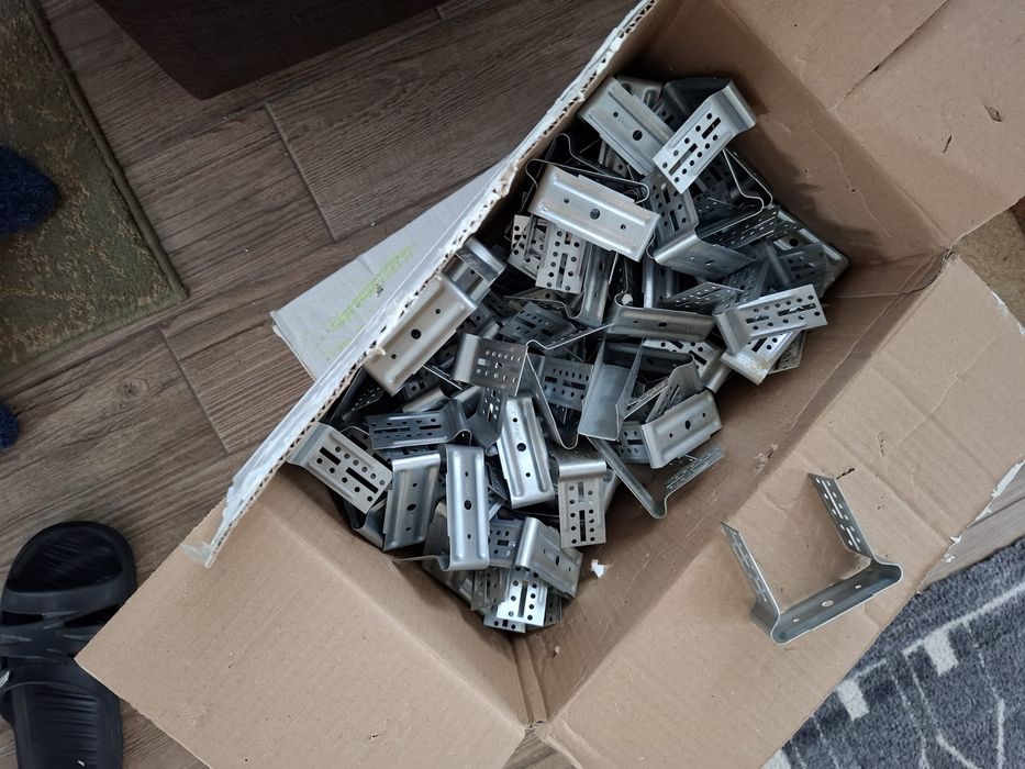 140 buc Bride noi rigips/gips carton KNAUF 6.5x8 cm + benzi izolare