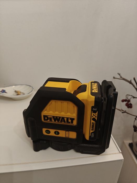 Laser Dewalt DCE089g
