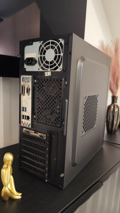 Unitate pc i3 9100f ssd 256 8gb ddr4 win10