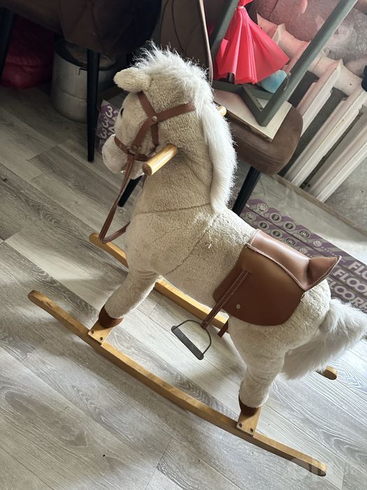 Продам лошадку качалку