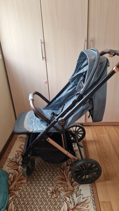 Продам коляску детскую