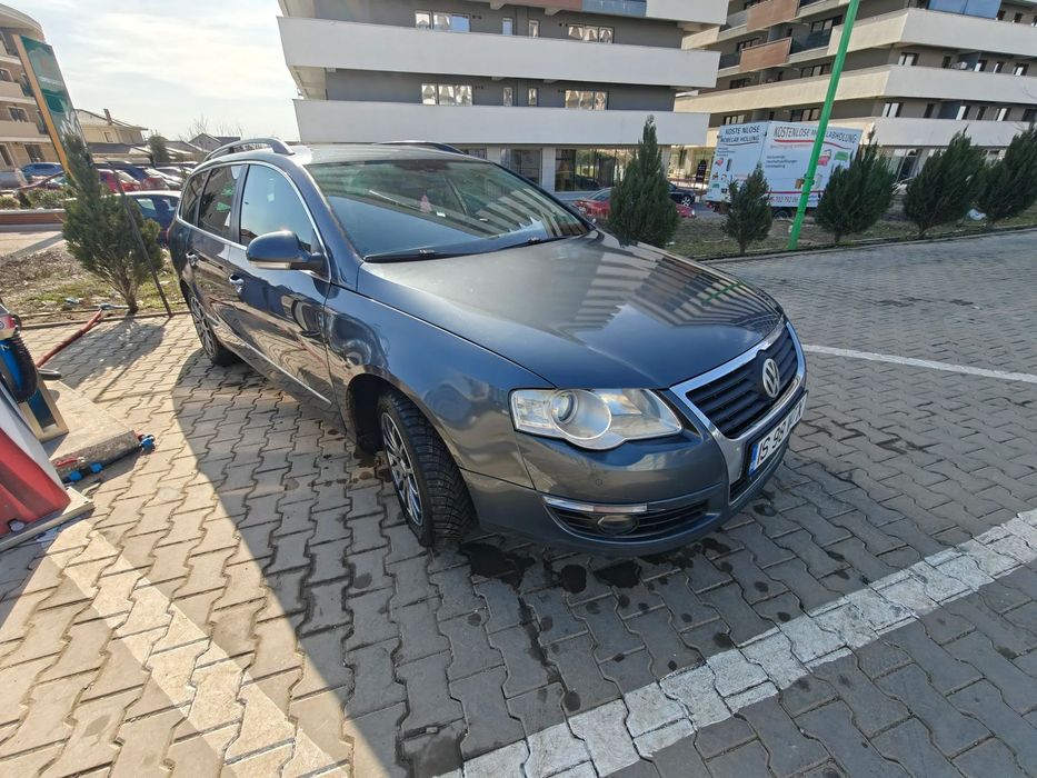 Volkswagen Passat Ultimul an de fabricație passat B6, model fara probleme .