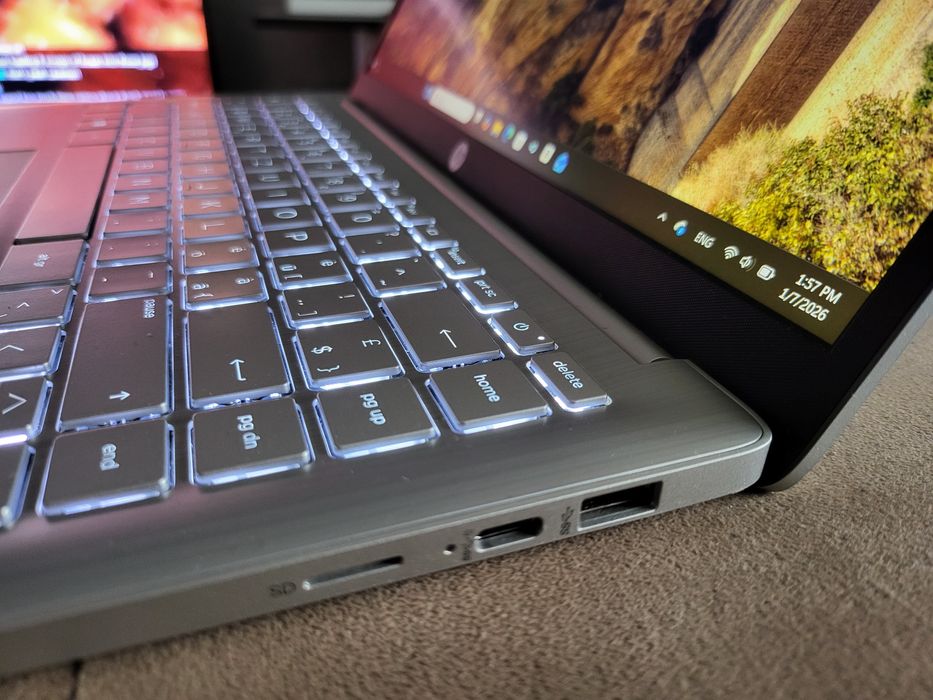 HP 4G LTE Laptop 14 инча отличен