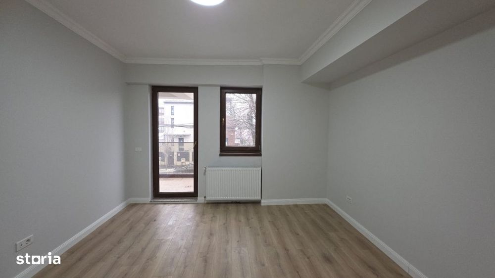 3 Camere Damaroaia bl nou