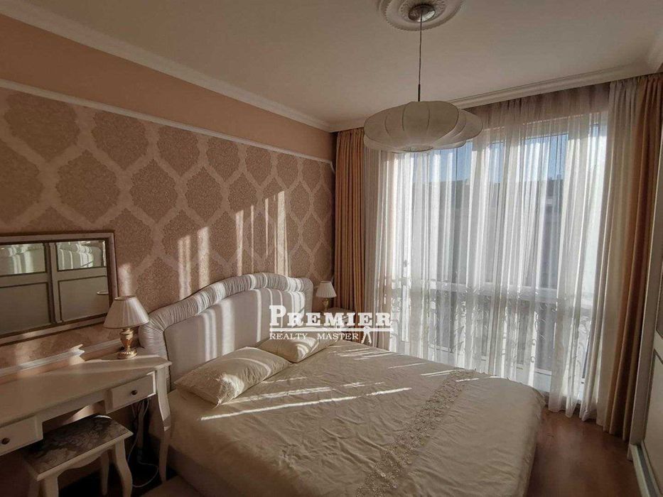 Продава се Тристаен апартамент в Бургас, Акациите - 75 кв.м за 1427 €/кв.м - Снимка #1