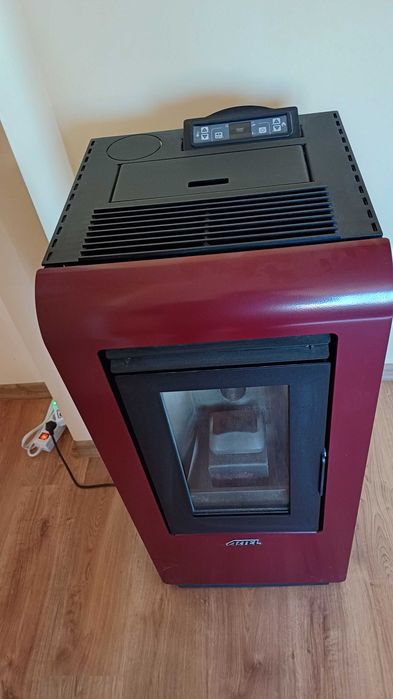 Пелетна камина ARTEL CAYENNE12C-BAR