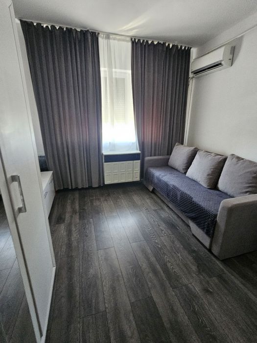 Închiriez garsonieră