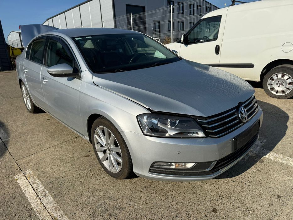 Dezmembrez Vw passat b7 limuzina gri LA7W 2.0 tdi CFFB volan stanga