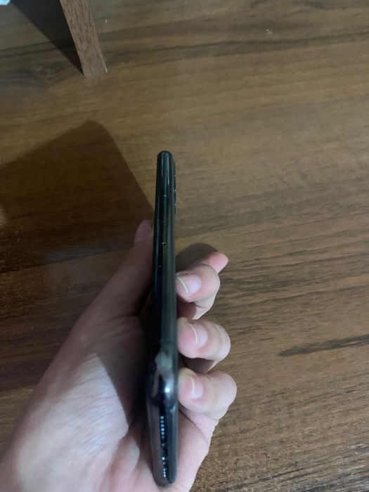 Айфон 11 про.