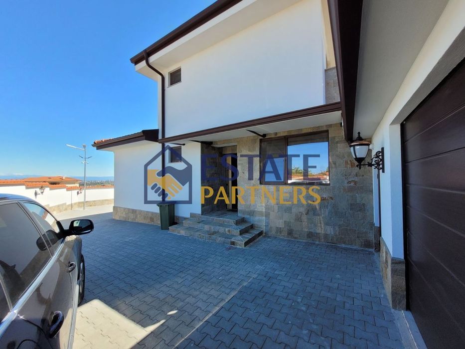 Къща в Пловдив, област-с.Марково площ 400 цена 850000