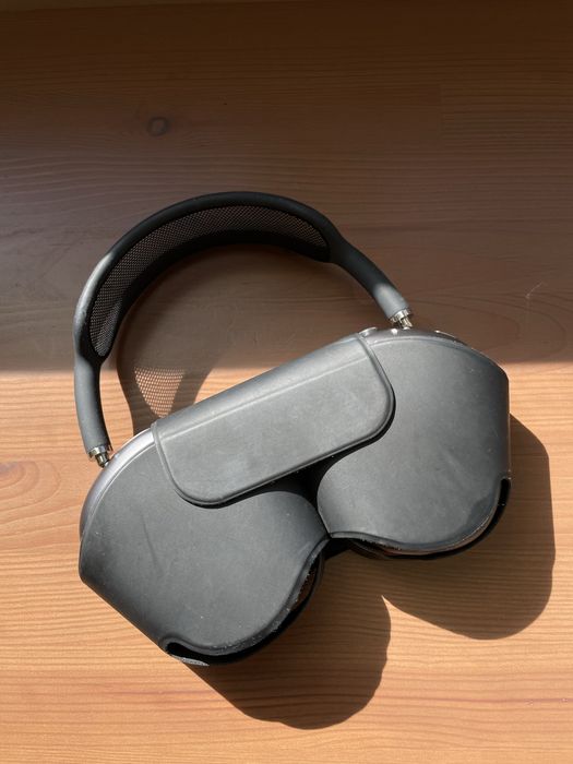 Apple Airpods MAX оригинални, с кутия  - Отлично състояние + калъф