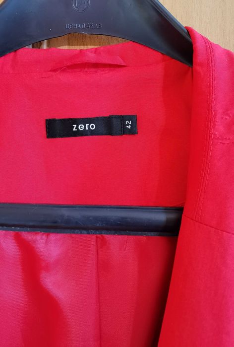 Дамско стилно червено манто