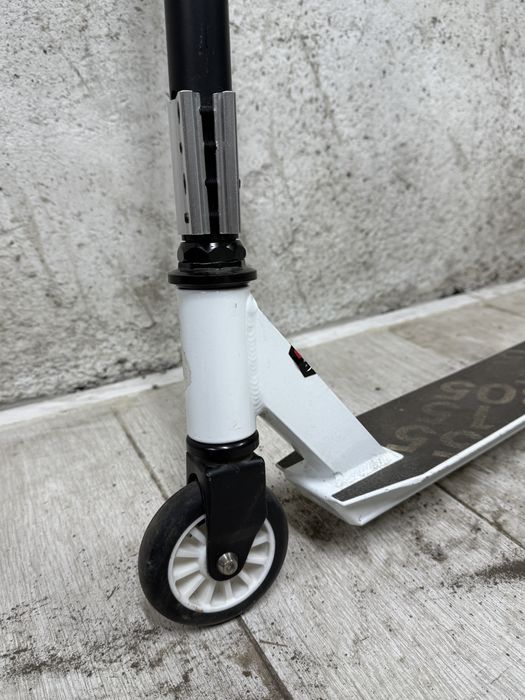 Трюковый самокат (состояние супер)