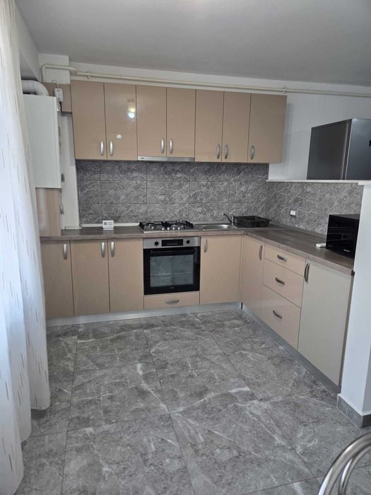 Inchiriez apartament de lux, merita vazut