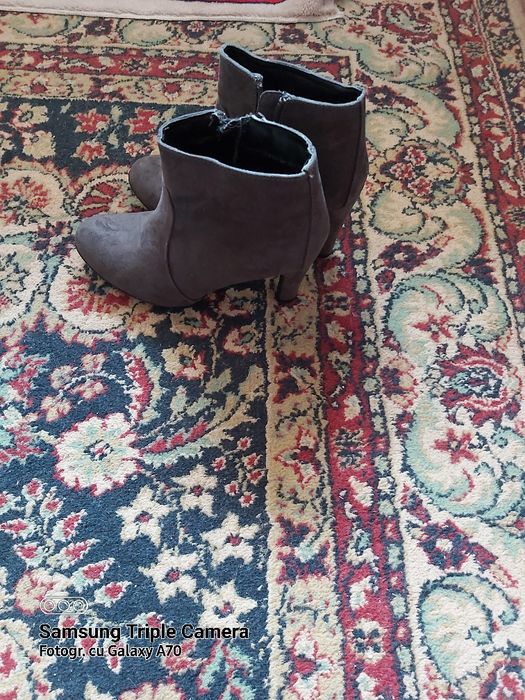 Botine elegante pentru orice sezon