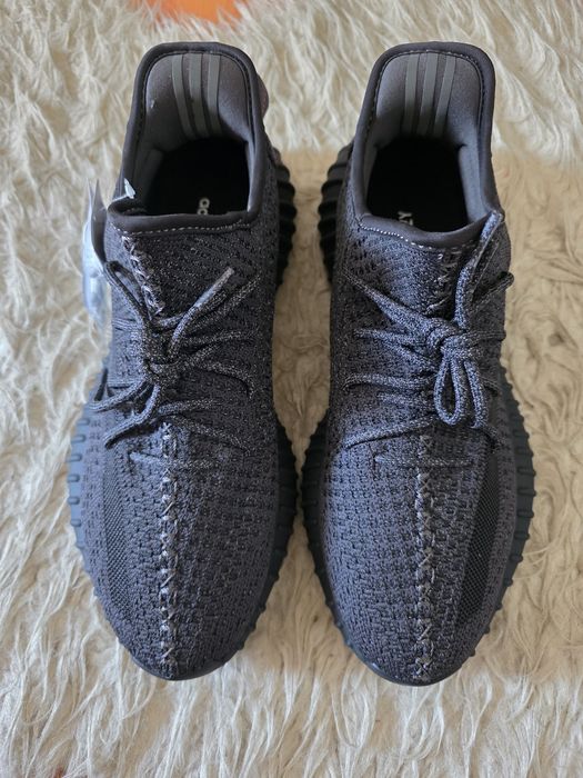 Adidasi adidas Yeezy