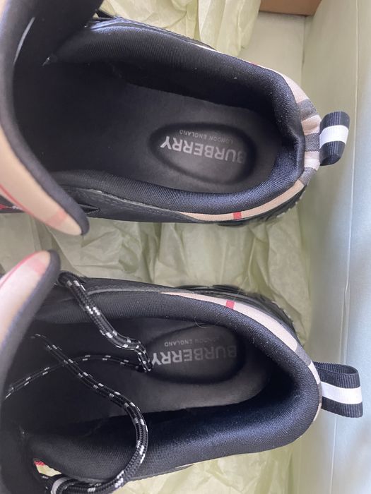 Adidasi Burberry originali 34