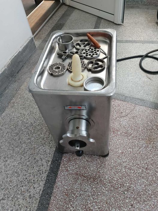 Трифазна месомелачка