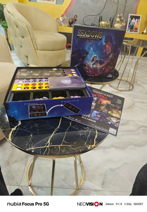 SHADOWS Heros & Monsters